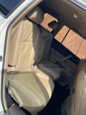 Toyota Highlander Plus 3.5L 4WD 2013 White