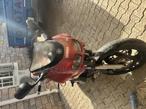 Yamaha FZ 2000 Black