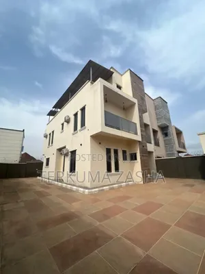 4bdrm Duplex in Ochacho Karmo for sale