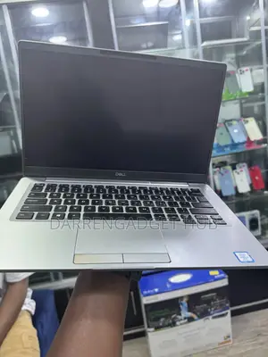 Laptop Dell Latitude 7400 8GB Intel Core I5 SSD 256GB