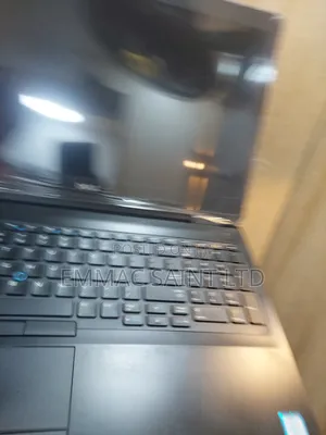 Laptop Dell Latitude E5570 8GB Intel Core I5 SSD 256GB