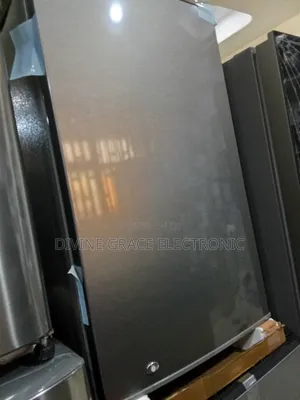 90 Liters Hisense Table Top Fridge
