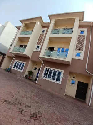 4bdrm Duplex in Guzape District for sale