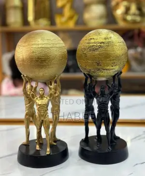 Success Ceramic Figurine Gold Black
