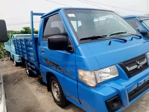 Mitsubishi Delica 2012 Blue