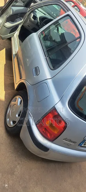 Nissan Micra 2002 Silver