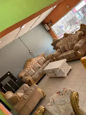 Royal Set Palor Chair