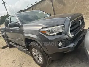 Toyota Tacoma 4dr Double Cab 2016 Gray
