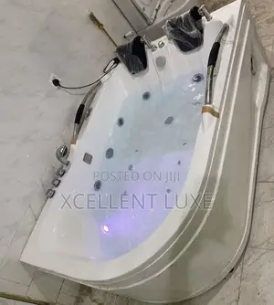 White Double Jacuzzi Massage Bathtub 180x120cm