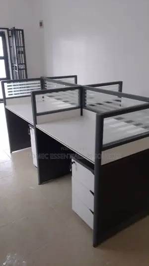 High Quality And Classic 4 Man Workstation