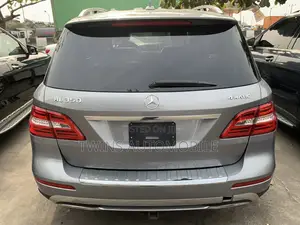 Mercedes-Benz M Class ML350 4MATIC 4dr SUV AWD (3.5L 6cyl 7A) 2015 Gray