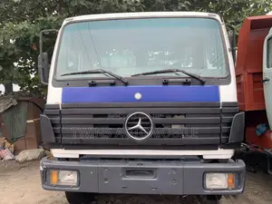 Mercedes-Benz Truck Tipper