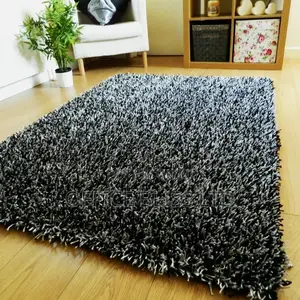 Indian Shaggy Center Rug ( 4 by 6)Black Cream