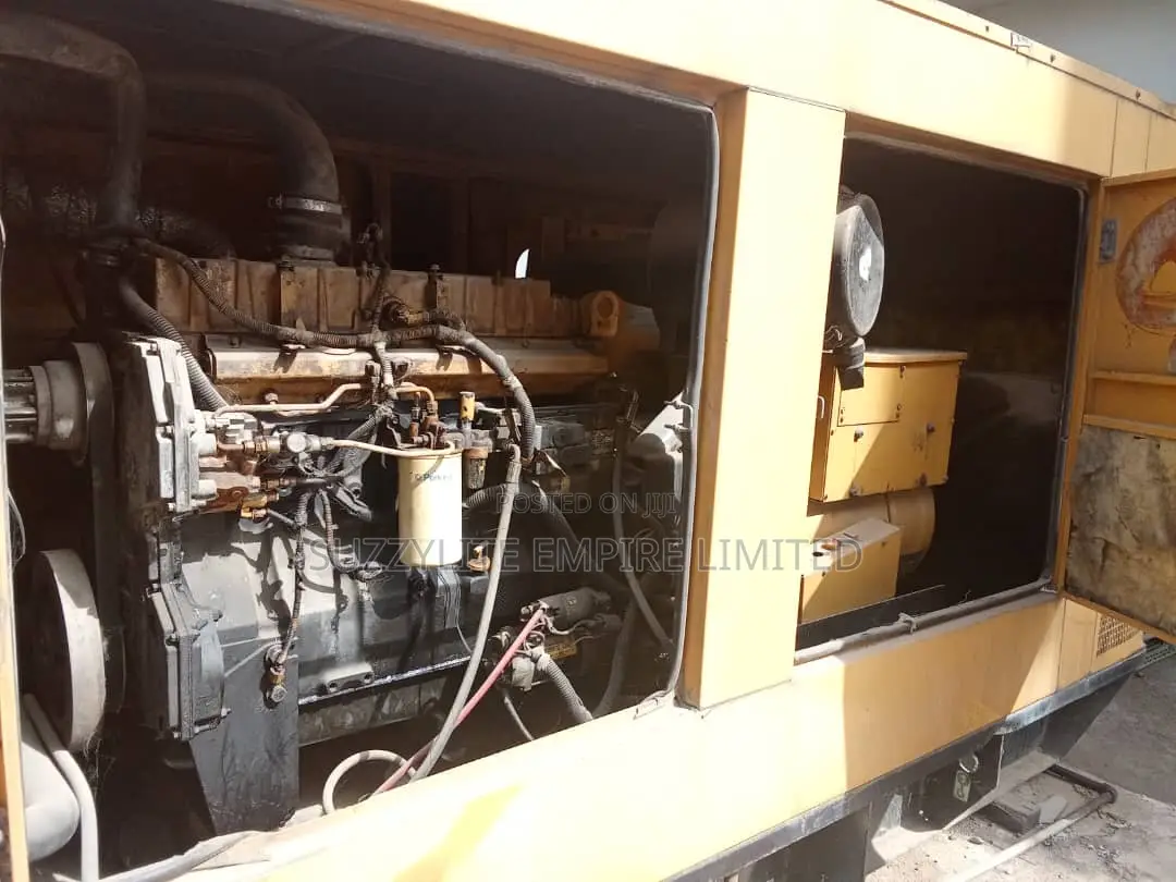 CAT 250kva Soundproof Generator