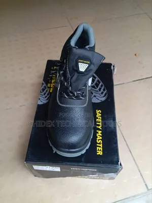 Safety Master Boot