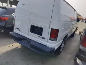 Ford E250 2009 White