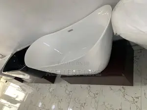 Free Standing Bathtub