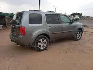 Honda Pilot LX 4dr SUV 4WD (3.5L 6cyl 5A) 2009 Gray