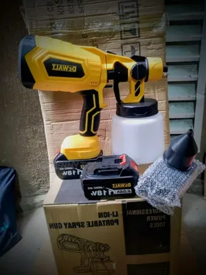 Cordless Paint Sprayer DEWALT, 118v