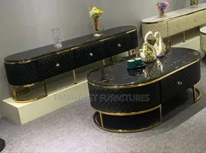 Luxurious Marble Top Shelves.