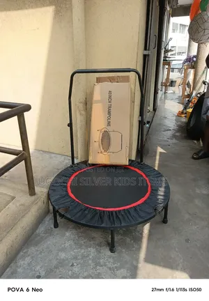 Bouncing Trampoline With Strong Curve Handle