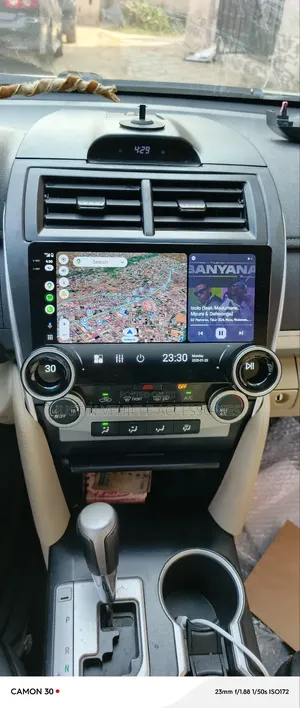 Toyota Camry 2012 Upgrade Android Player With Car Play
