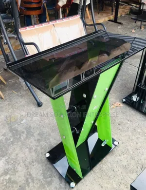 Pulpit Glass
