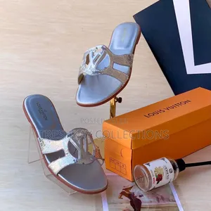 Luxury Queens Fashion Slippers 