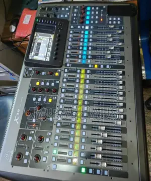 Behringer X32 Compact, Digital Mixer