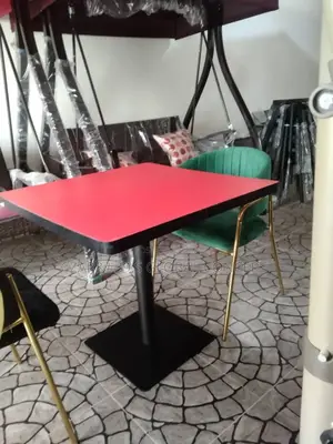 Restaurants and Bar Tables