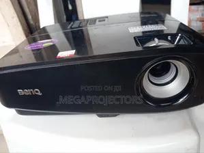 Black Benq Projector for Big Guys