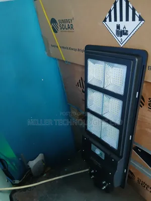 300w Sukhig Solar Street Light Ready for Pickup