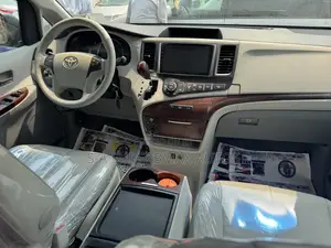Toyota Sienna XLE AWD 7-Passenger 2013 Silver