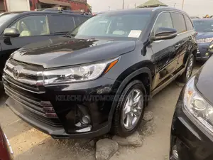 Toyota Highlander 2015 Black