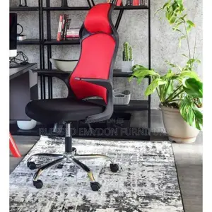 Executive Mesh Office Chair With Headrest