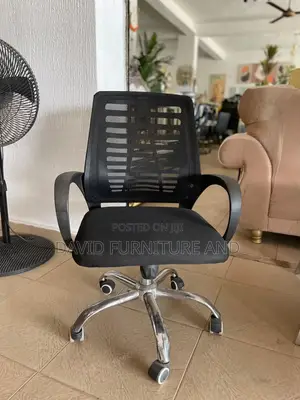 Swivel Victory Chair