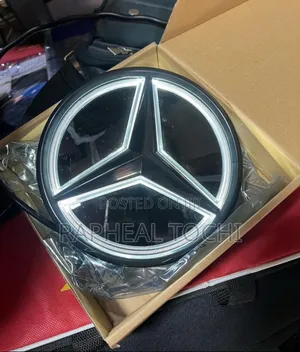 BENZ Logo With Light