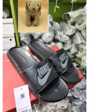 Unisex Nike Elegant Slide NGN Yg