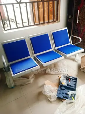 Modern Waiting Chair