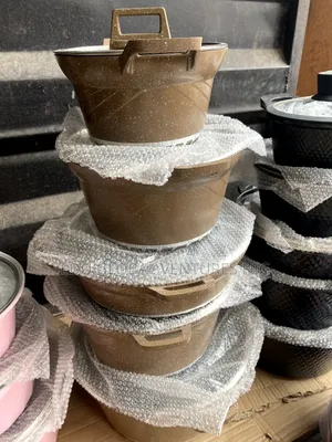 Unique 10 Pieces Cookware Set.
