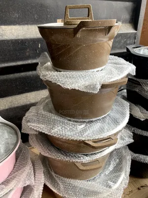 Unique 10 Pieces Cookware Set.