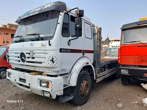Benz 1838 V8 Turbo Engine 8tyres Foreign Used