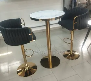 Me and You High Bar Stool With Table