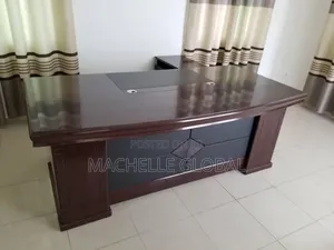 Executive Table (1.6meter )