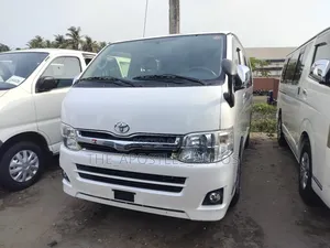Toyota HiAce 2009 White