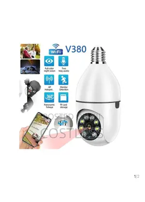 Wireless 360 Tracking Panoramic Camera Bulb Wifi Camera