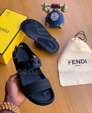 Top Quality Luxury Men's Sandals Fendi Available In Store