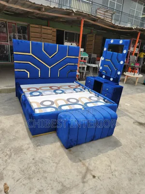 Quality 6by6 Bed With Dressing Mirror and Footrest