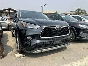 Toyota Highlander Platinum 2021 Black