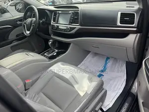 Toyota Highlander 2016 Gray